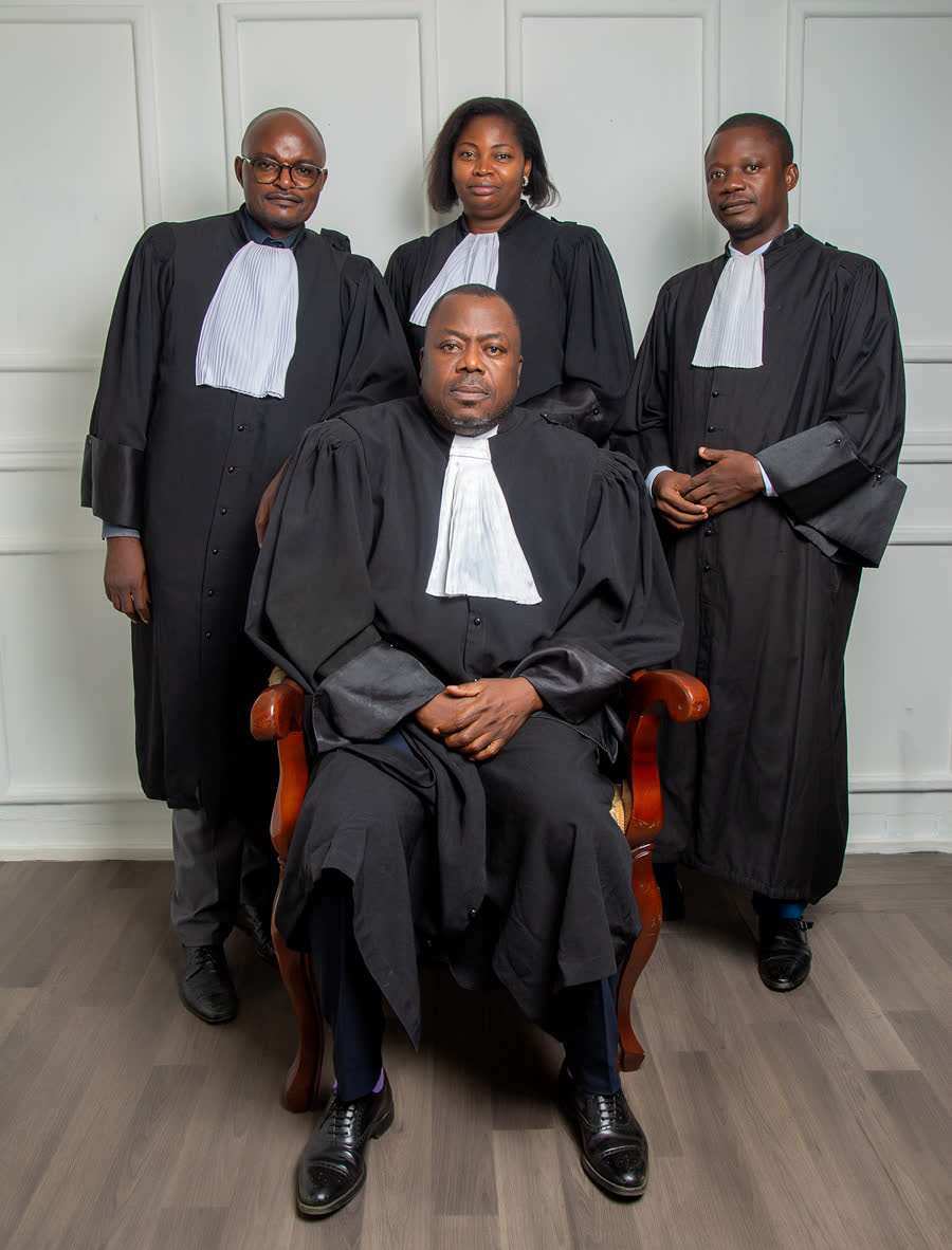 The lawyers of Fonju & Partners Law Firm, the principal seated